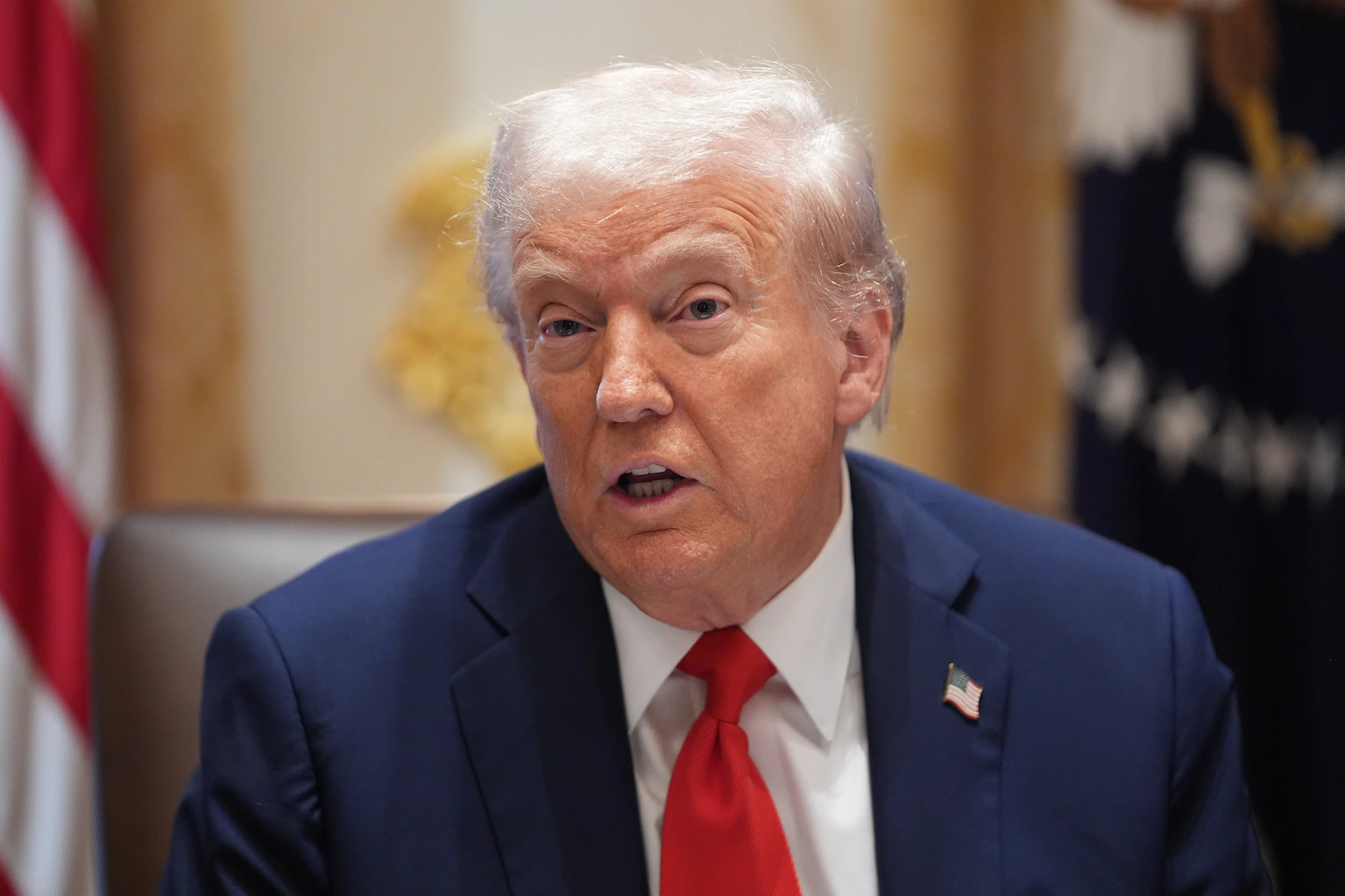 Рідкоземельна війна: Трамп погрожує тарифами й скасовує зустріч із Сі Цзіньпіном